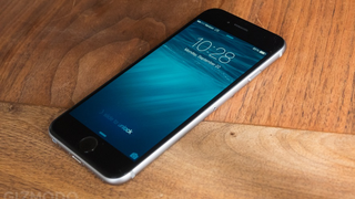 Un smartphone chino logra bloquear las ventas del iPhone 6 en todo Pekín